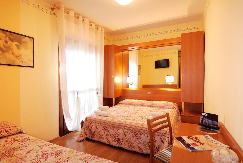 Hotel Germania 3*